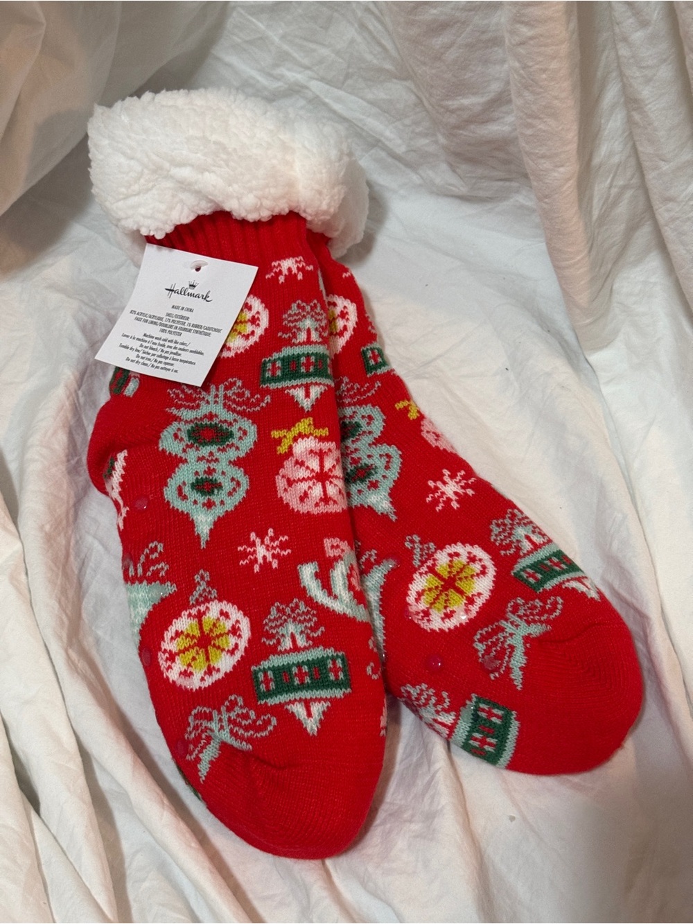 NWT Hallmark Festive Christmas Holiday Fuzzy Socks. One size